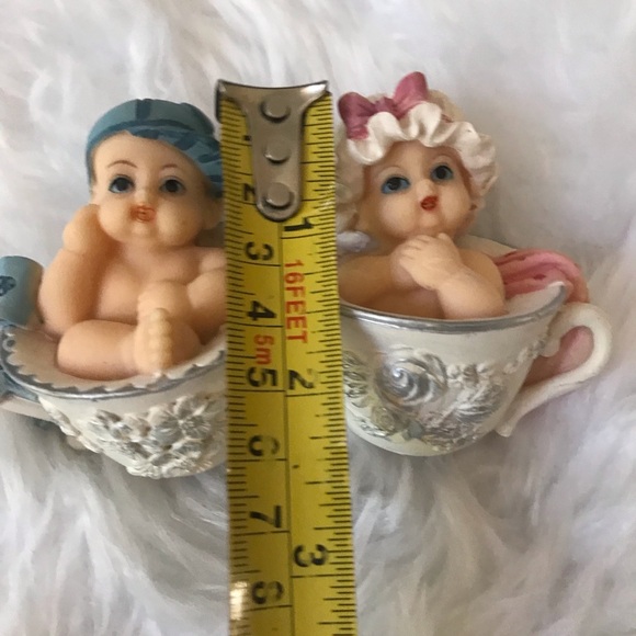 ♥️Adorable Baby Figurines in Teacups - Picture 12 of 13